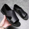 SANDALES EN CUIR NOIR 2025log