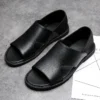 SANDALES EN CUIR NOIR 2025log