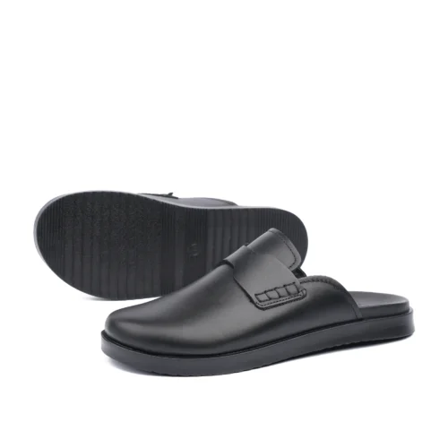 Mule en cuir noir || CI
